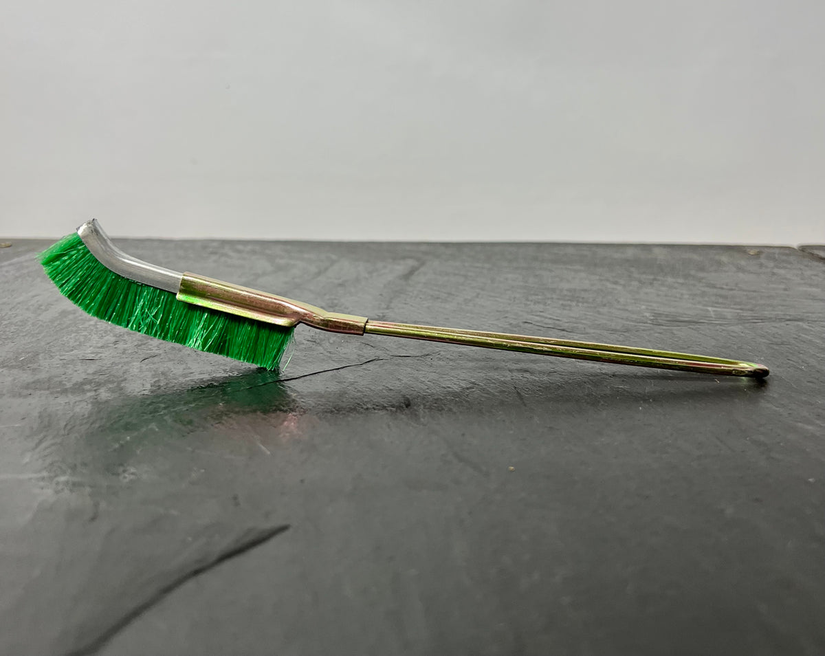 Bonsai Essential - Green Nylon Brush